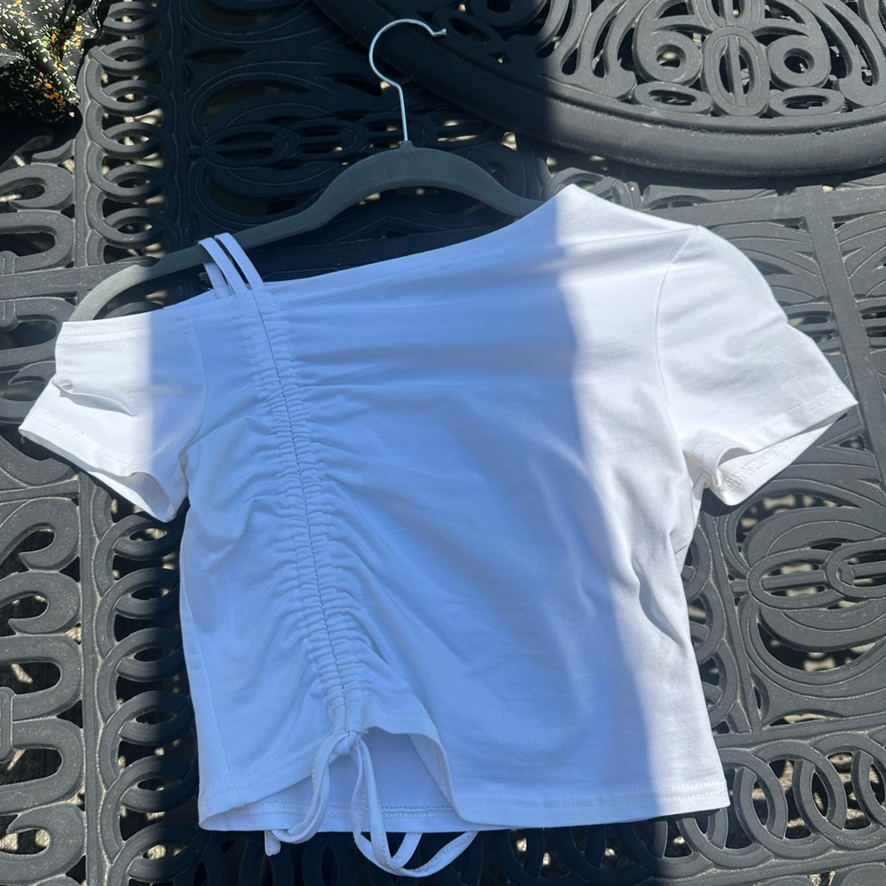 Super Down White Ruched Off-Shoulder Top